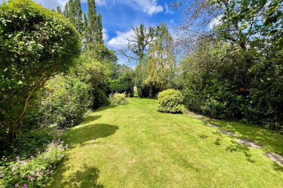 Images for Raleigh Drive, Claygate EAID:MatthewPierce BID:Matthew Pierce