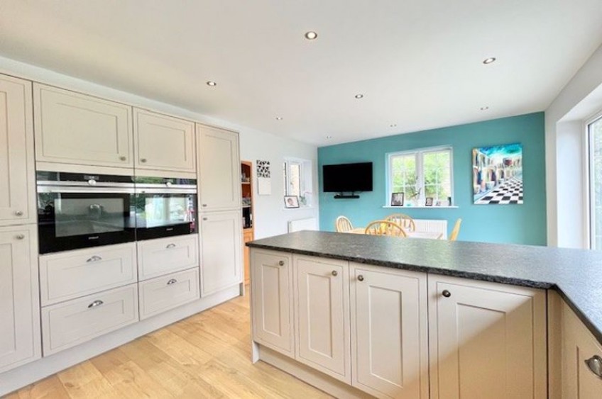 Images for Langbourne Way, Claygate