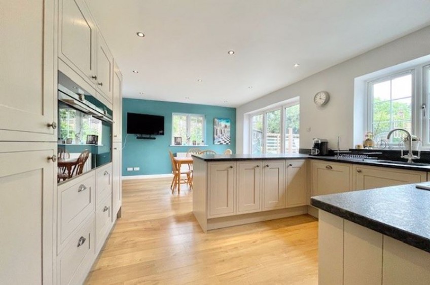 Images for Langbourne Way, Claygate